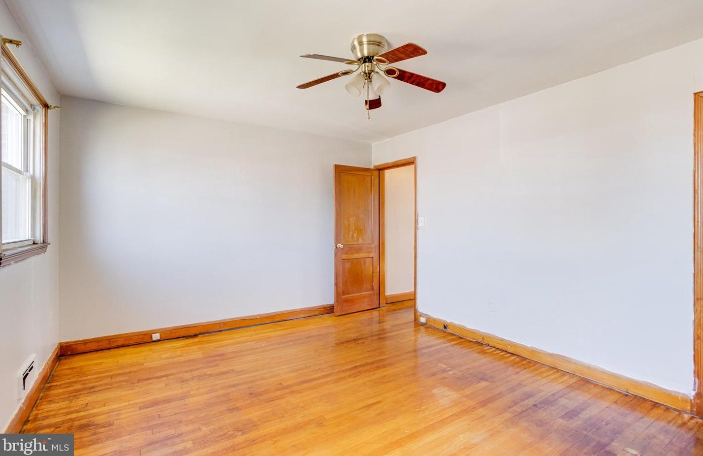 3809 Bonview Ave, Baltimore MD 21213-2012 exterior