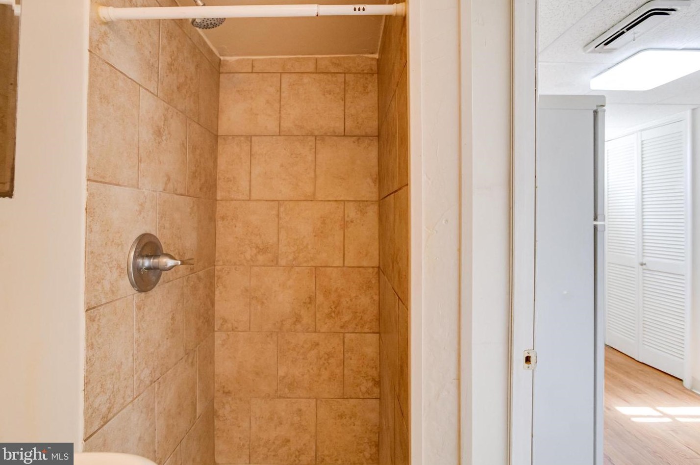 3809 Bonview Ave, Baltimore MD 21213-2012 exterior