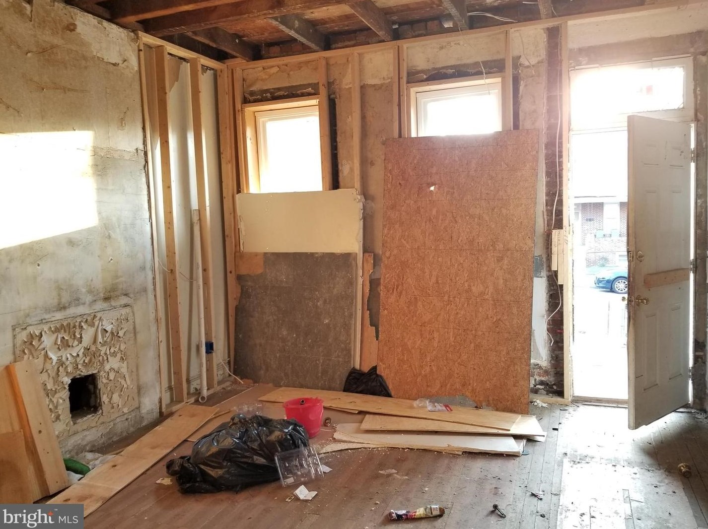 1316 Longwood St, Baltimore, MD 21216-3925