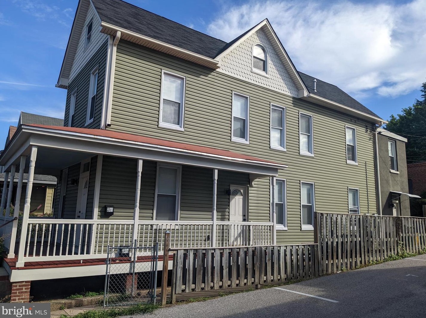 4011 Falls Rd, Baltimore, MD 21211