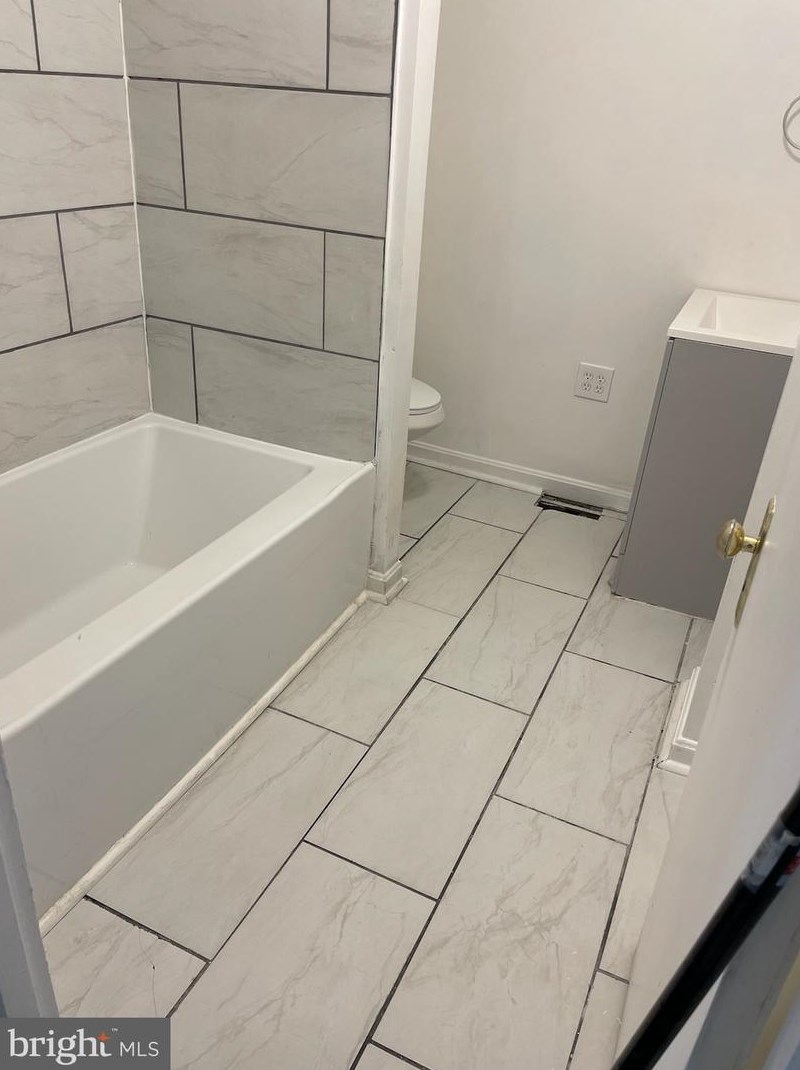 6500 Colgate Ave, Baltimore MD  21222-4003 exterior