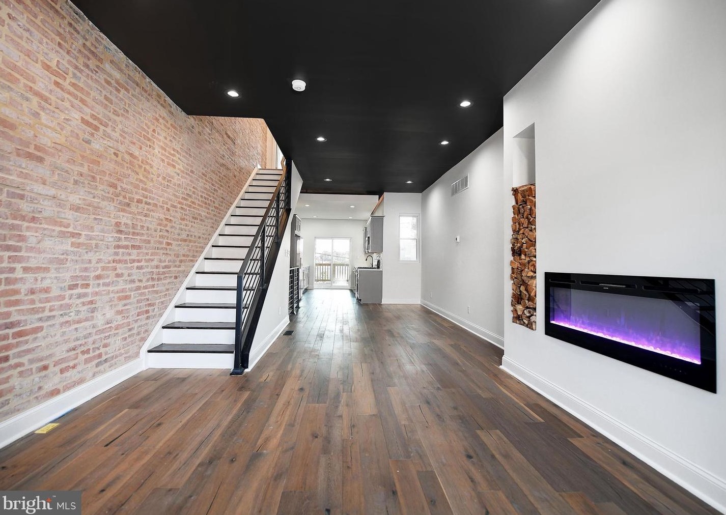 2031 Preston St, Baltimore, MD 21213-3341