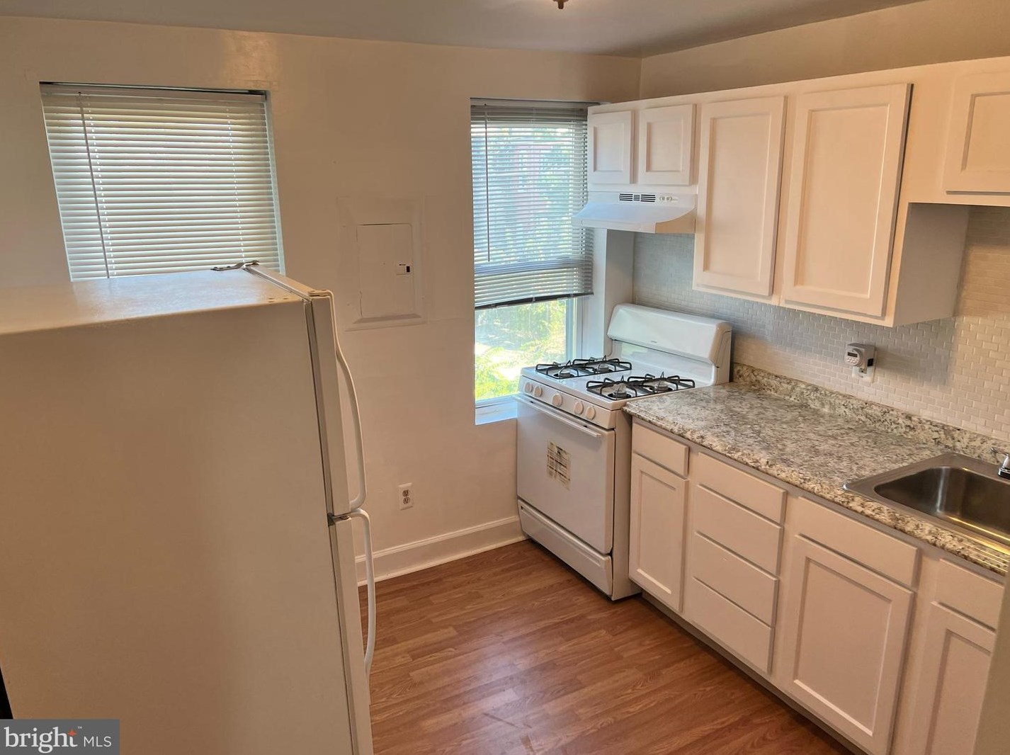 1817 Pulaski St, Baltimore, MD 21217-1209