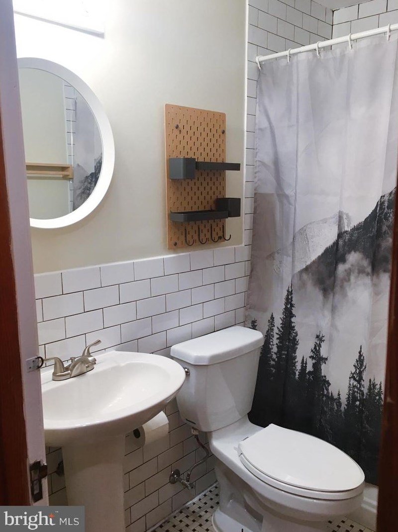 329 Drew St, Baltimore MD 21224-2717 exterior