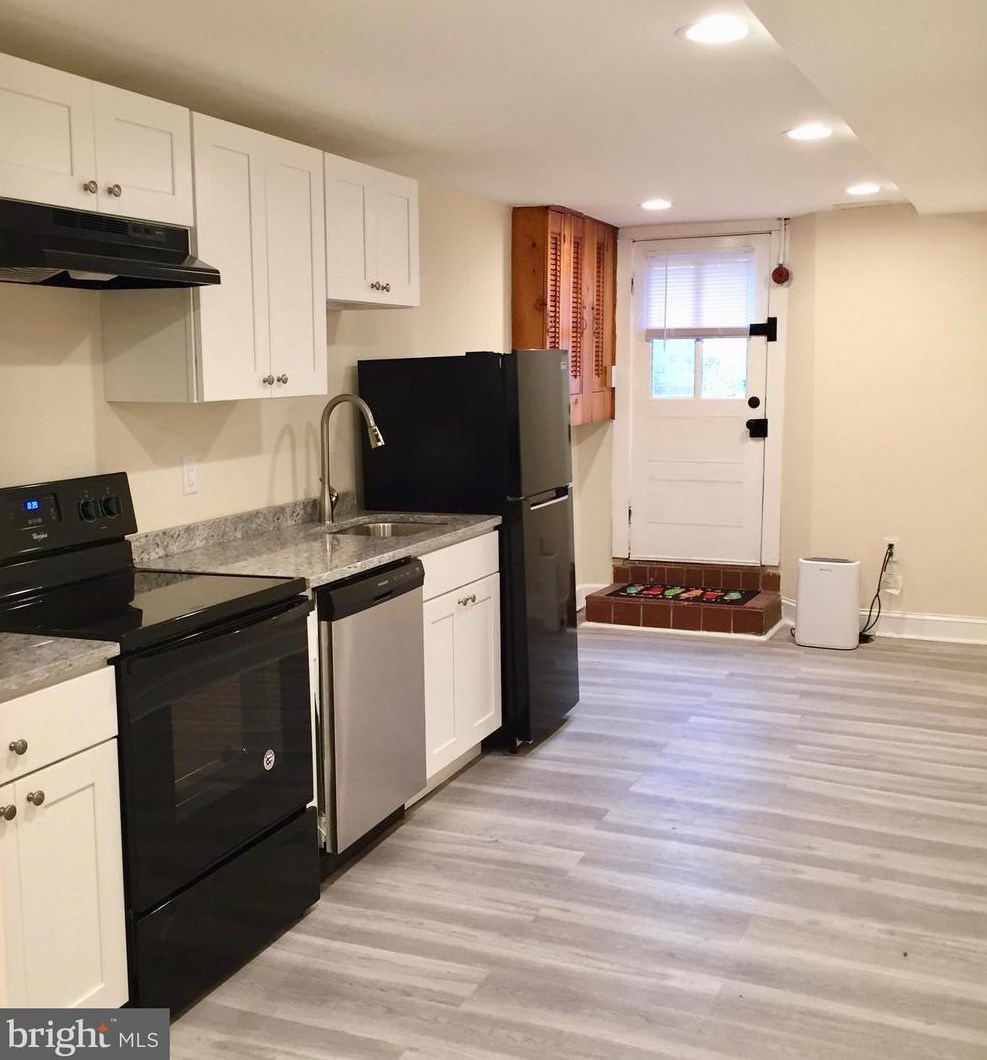 329 Drew St, Baltimore MD 21224-2717 exterior