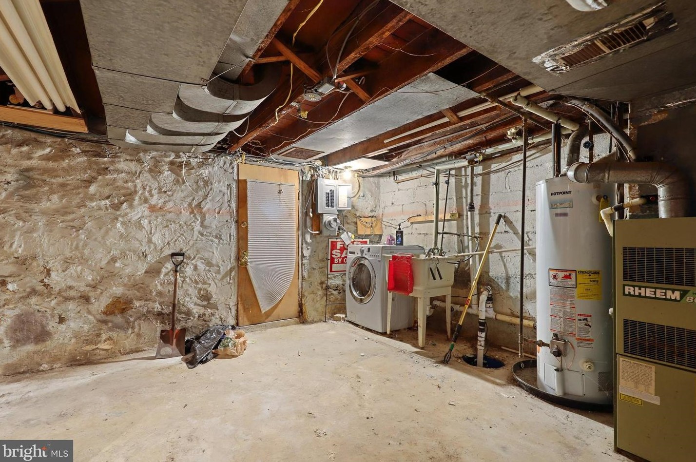 5104 Laurel Ave, Baltimore MD 21215-5323 exterior