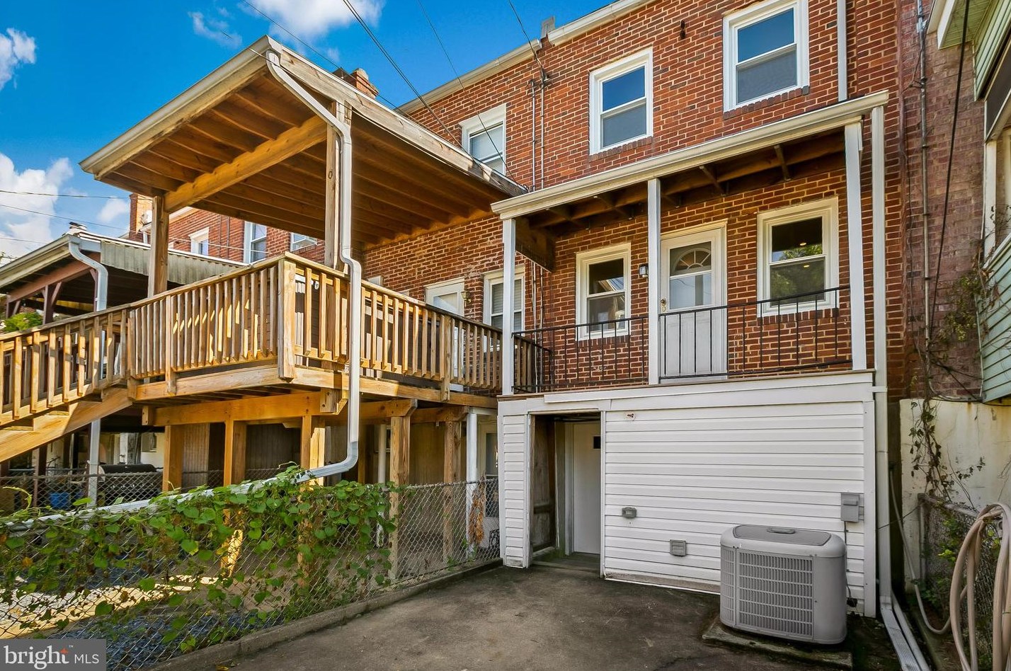 1418 Weldon Pl, Baltimore MD  21211-1537 exterior