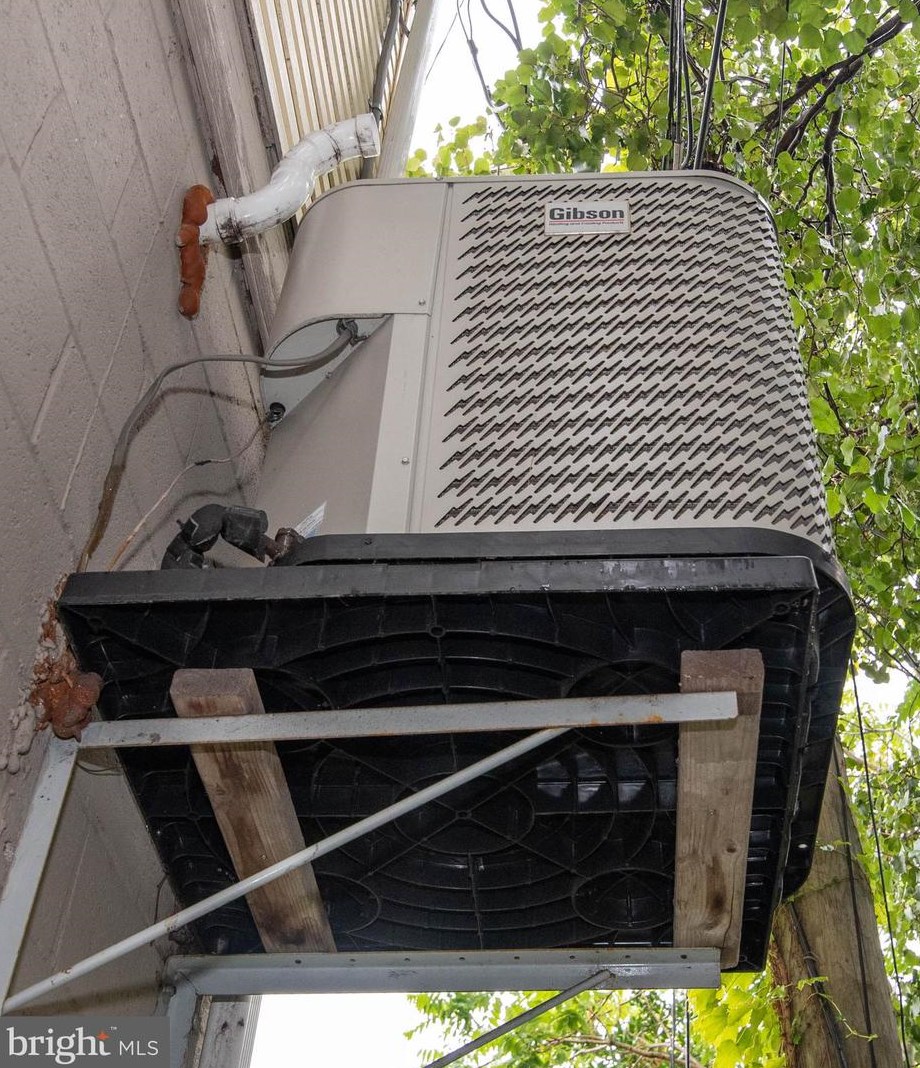 506 Duncan St, Baltimore MD  21205-2313 exterior