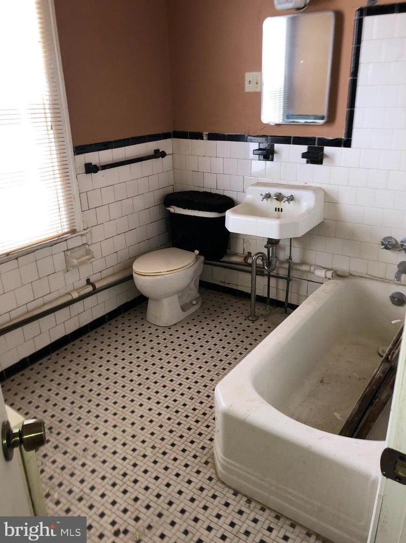 4027 Belle Ave, Baltimore MD 21207-7101 exterior