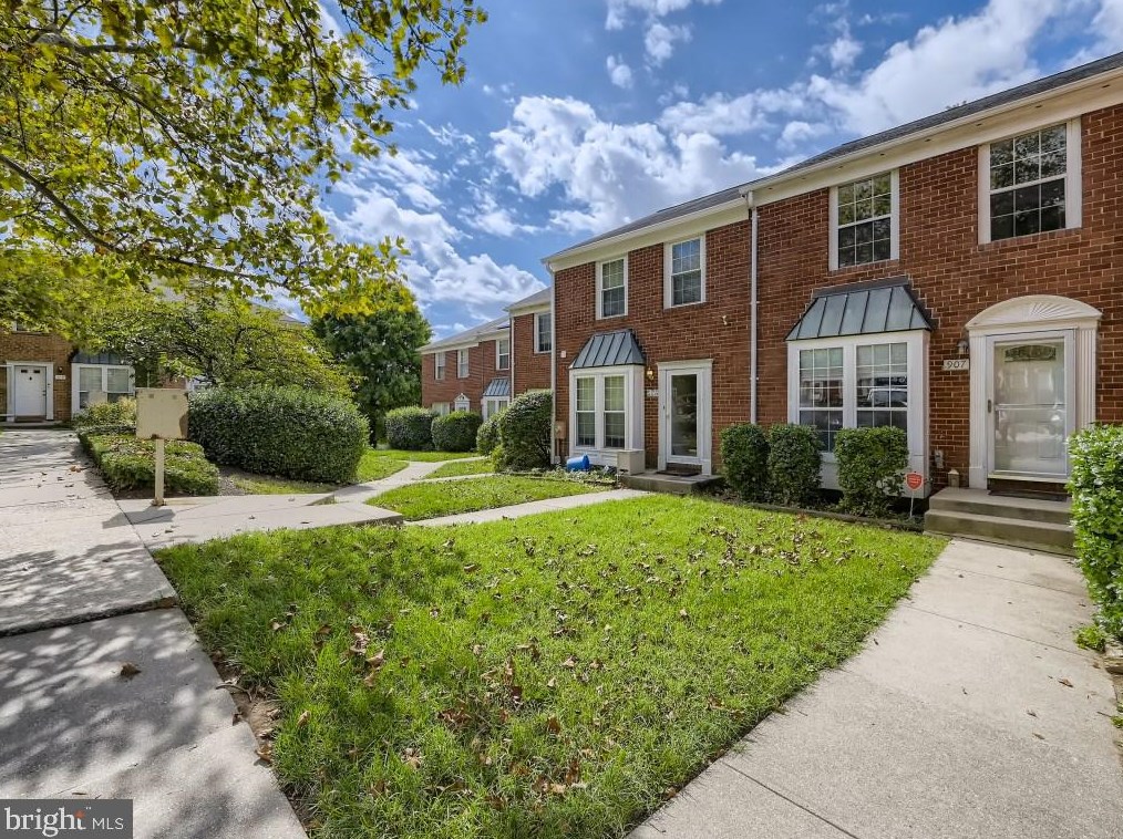 907 Dartmouth Glen Way, Baltimore MD  21212-3247 exterior