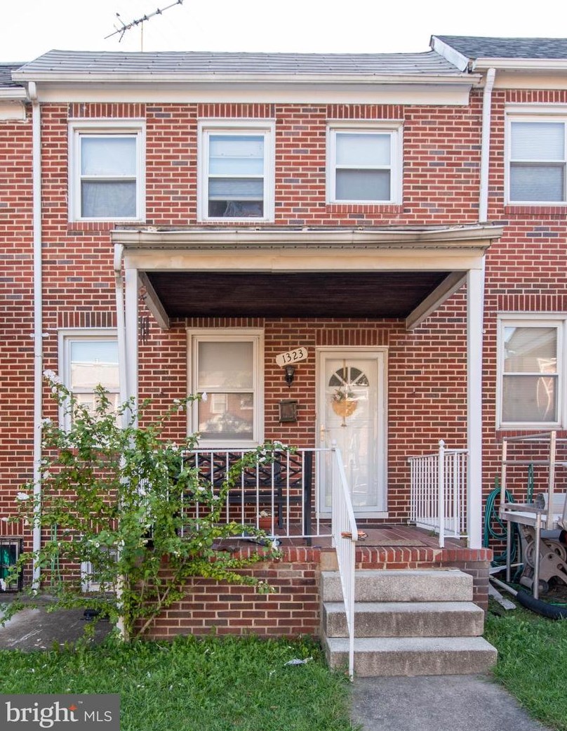 1323 Ellwood Ave, Baltimore, MD 21213-3927