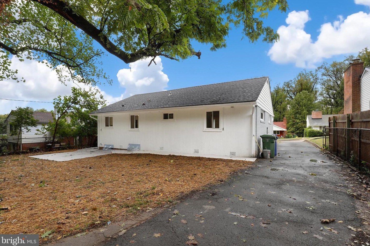 417 Nottingham Rd, Baltimore MD  21229-2439 exterior