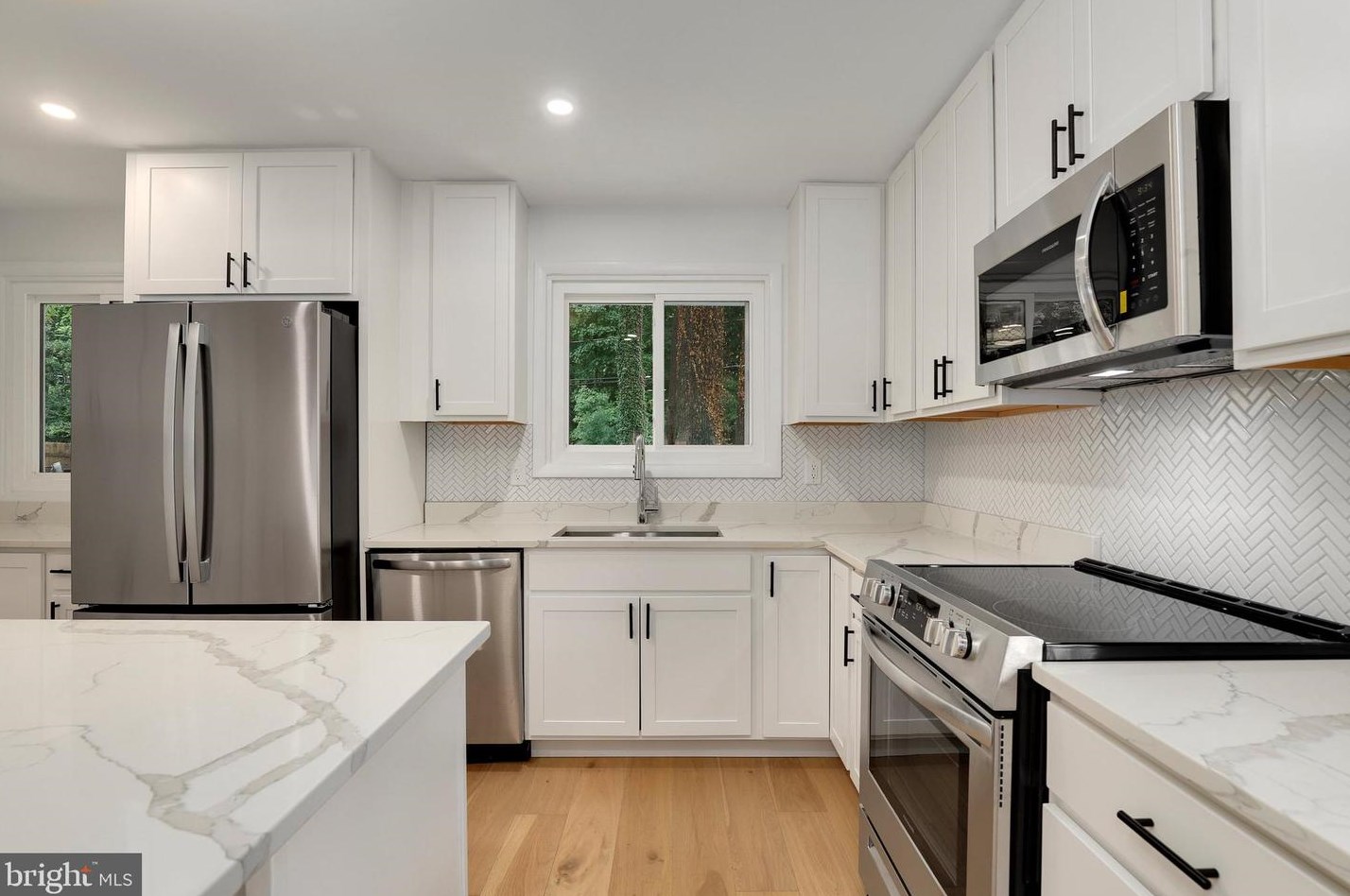 417 Nottingham Rd, Baltimore MD  21229-2439 exterior