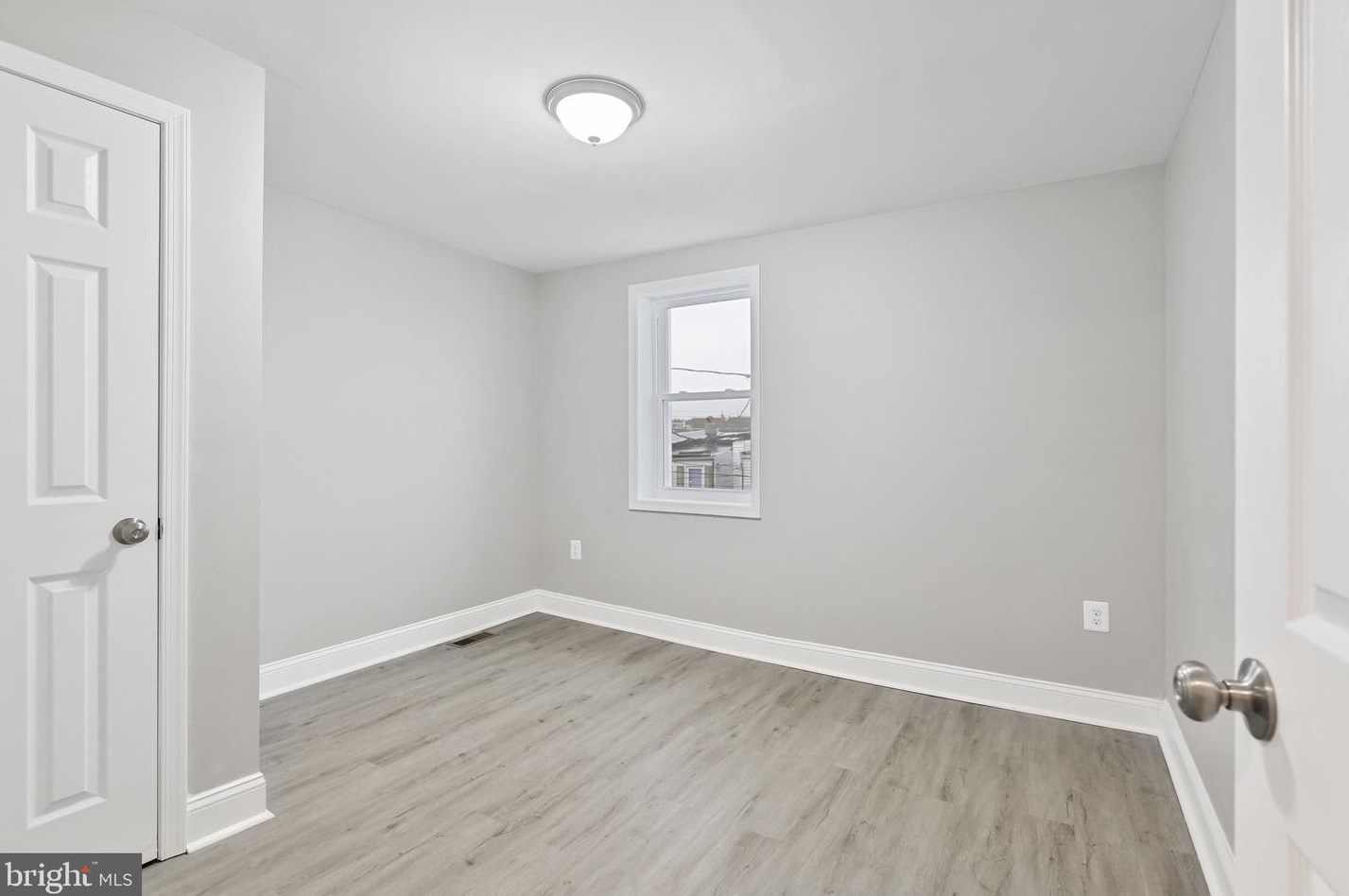 404 Streeper St, Baltimore, MD 21224-1230