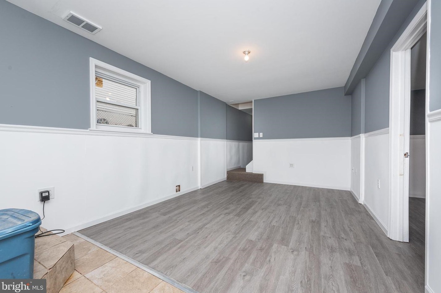 3653 Hineline Rd, Baltimore MD 21229-5148 exterior