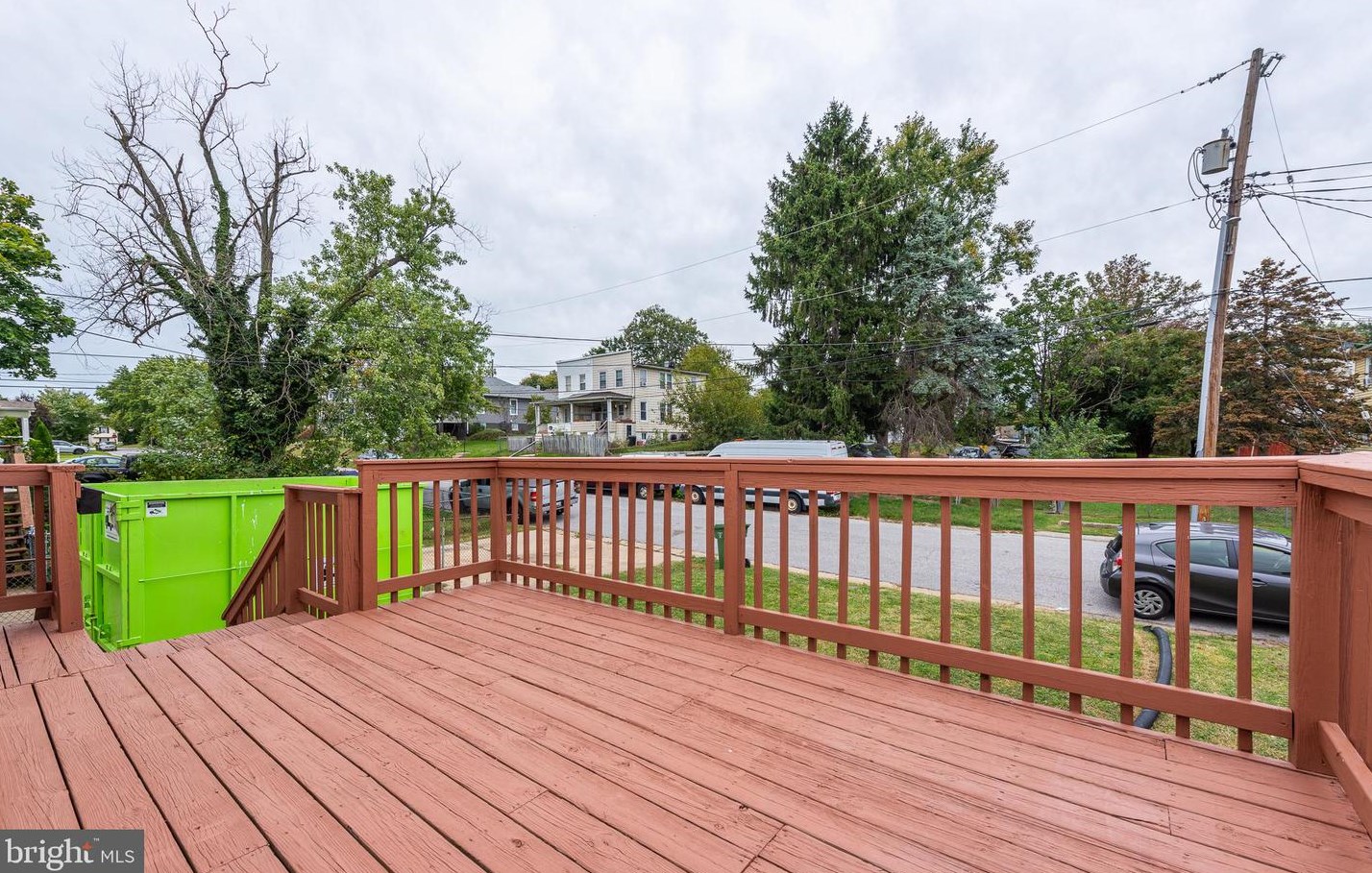 3653 Hineline Rd, Baltimore MD 21229-5148 exterior