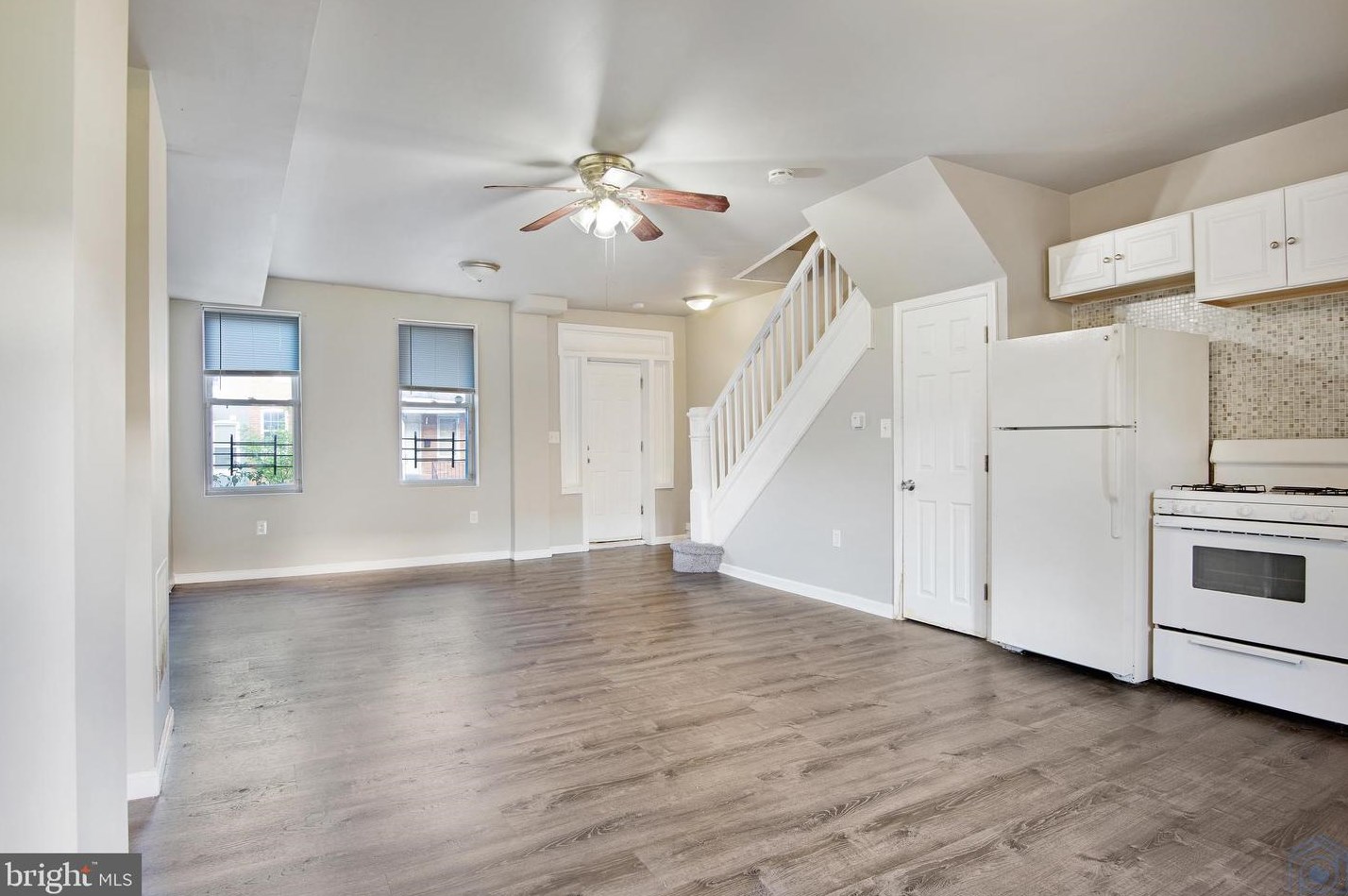 19 Abington Ave, Baltimore MD  21229-3703 exterior