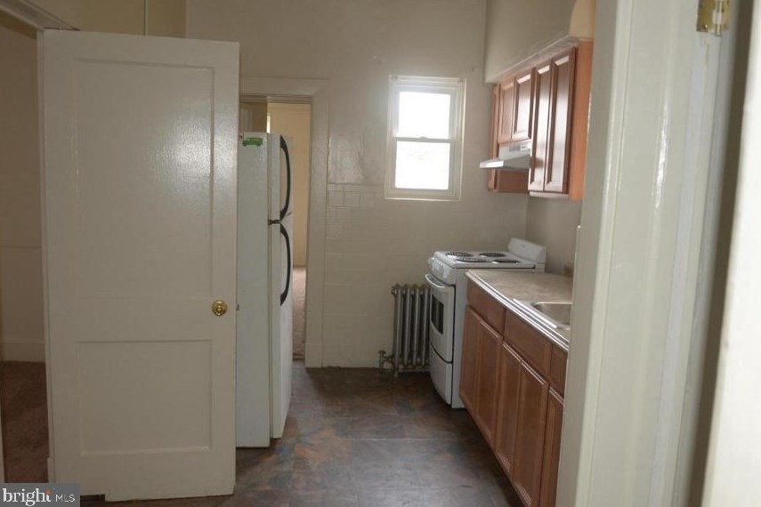 4230 Berger Ave, Baltimore MD  21206-3647 exterior