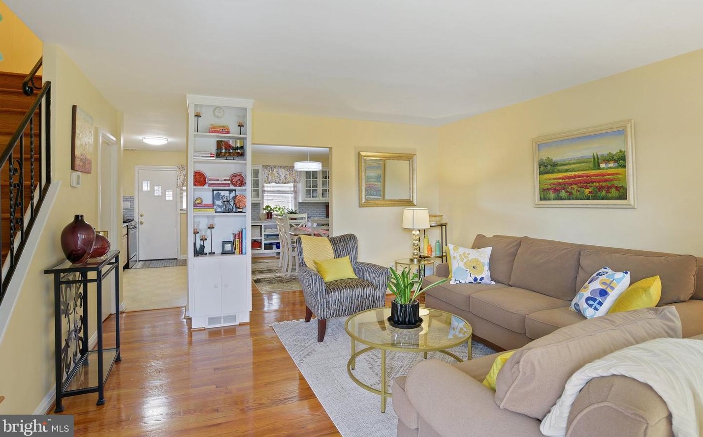 4153 Crest Heights Rd, Baltimore, MD 21215-1409