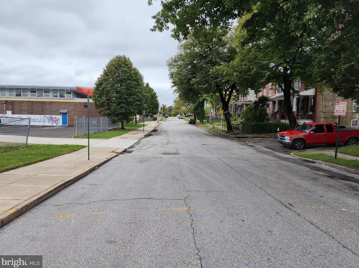 1620 Pulaski St, Baltimore MD 21217-1129 exterior