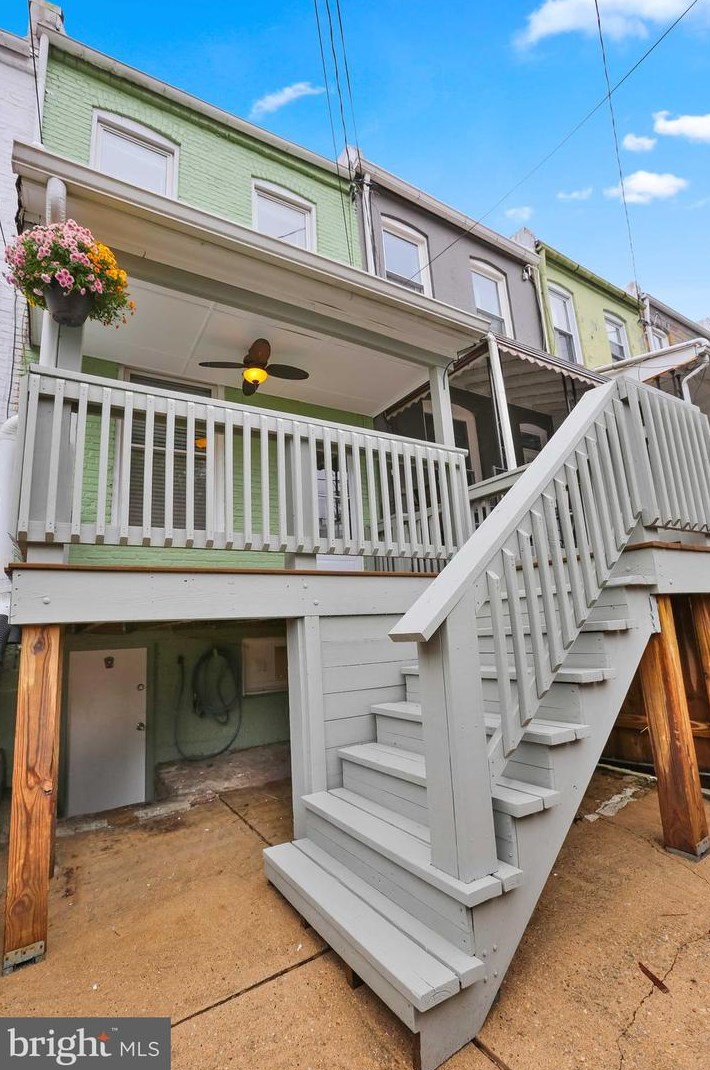 912 38th St, Baltimore MD  21211-2203 exterior