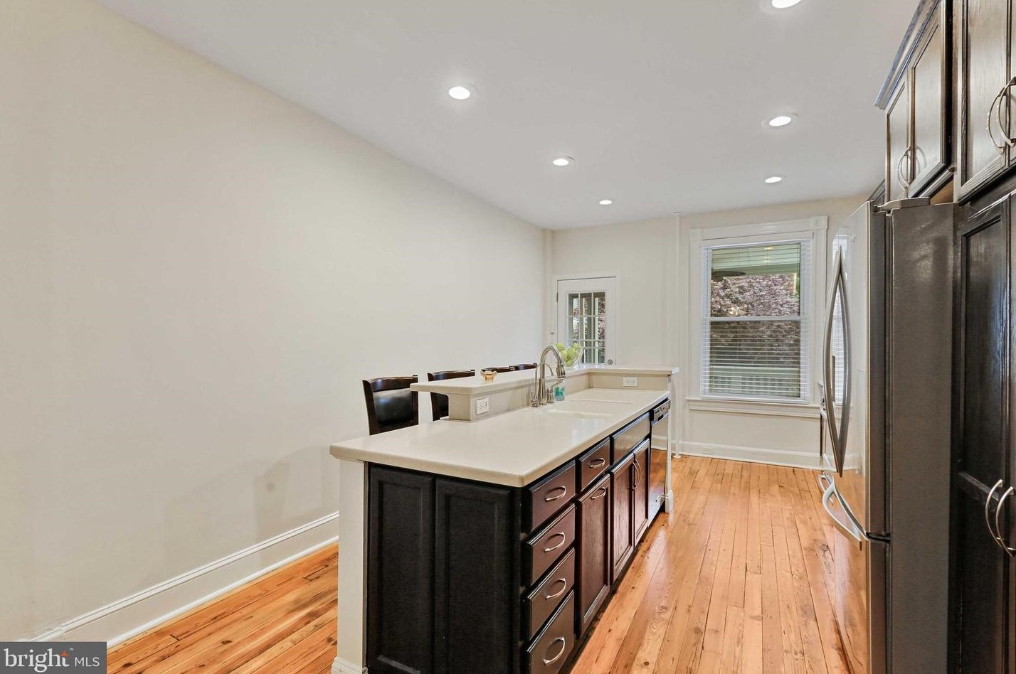 912 38th St, Baltimore MD  21211-2203 exterior