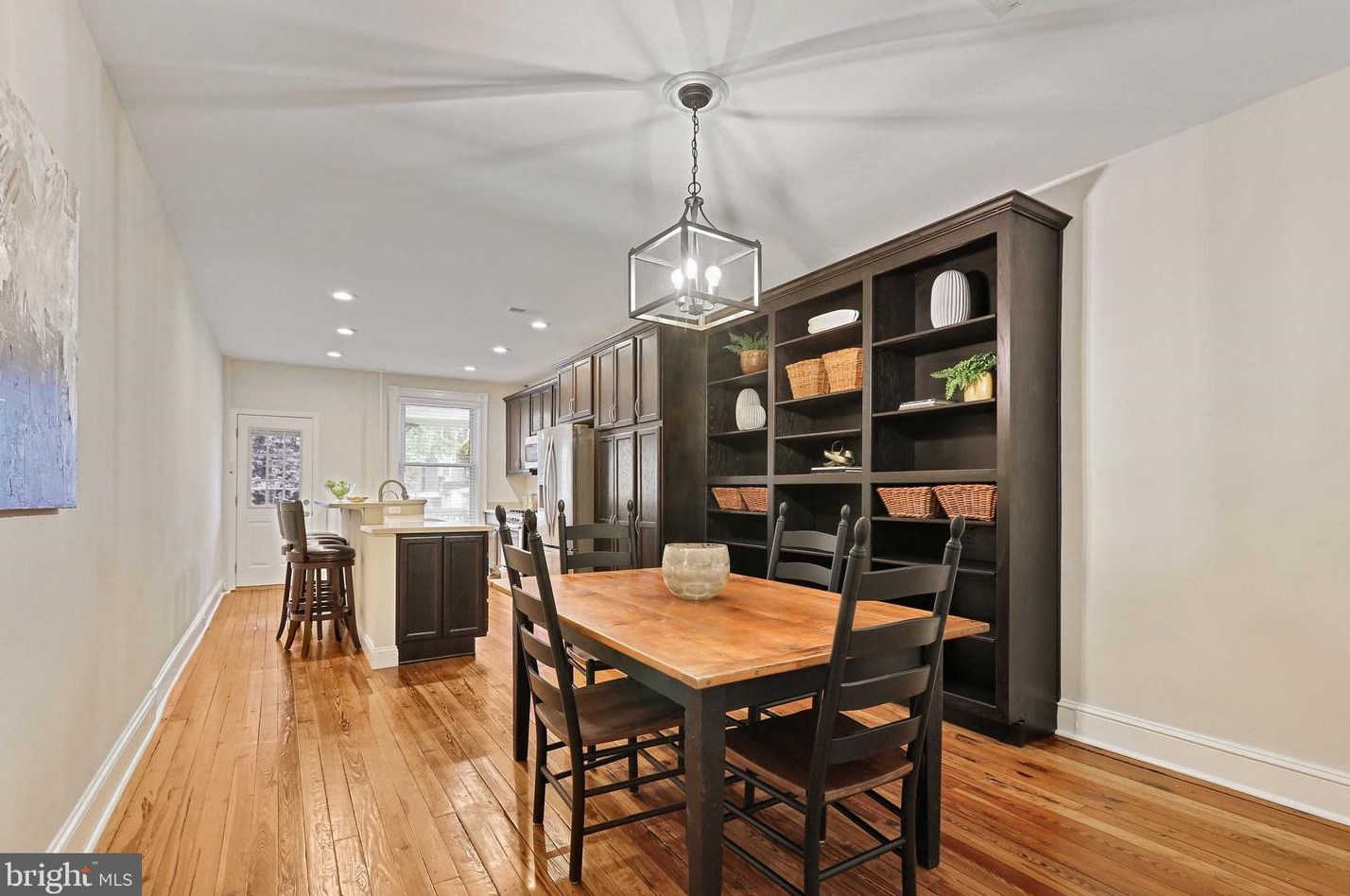 912 38th St, Baltimore MD  21211-2203 exterior