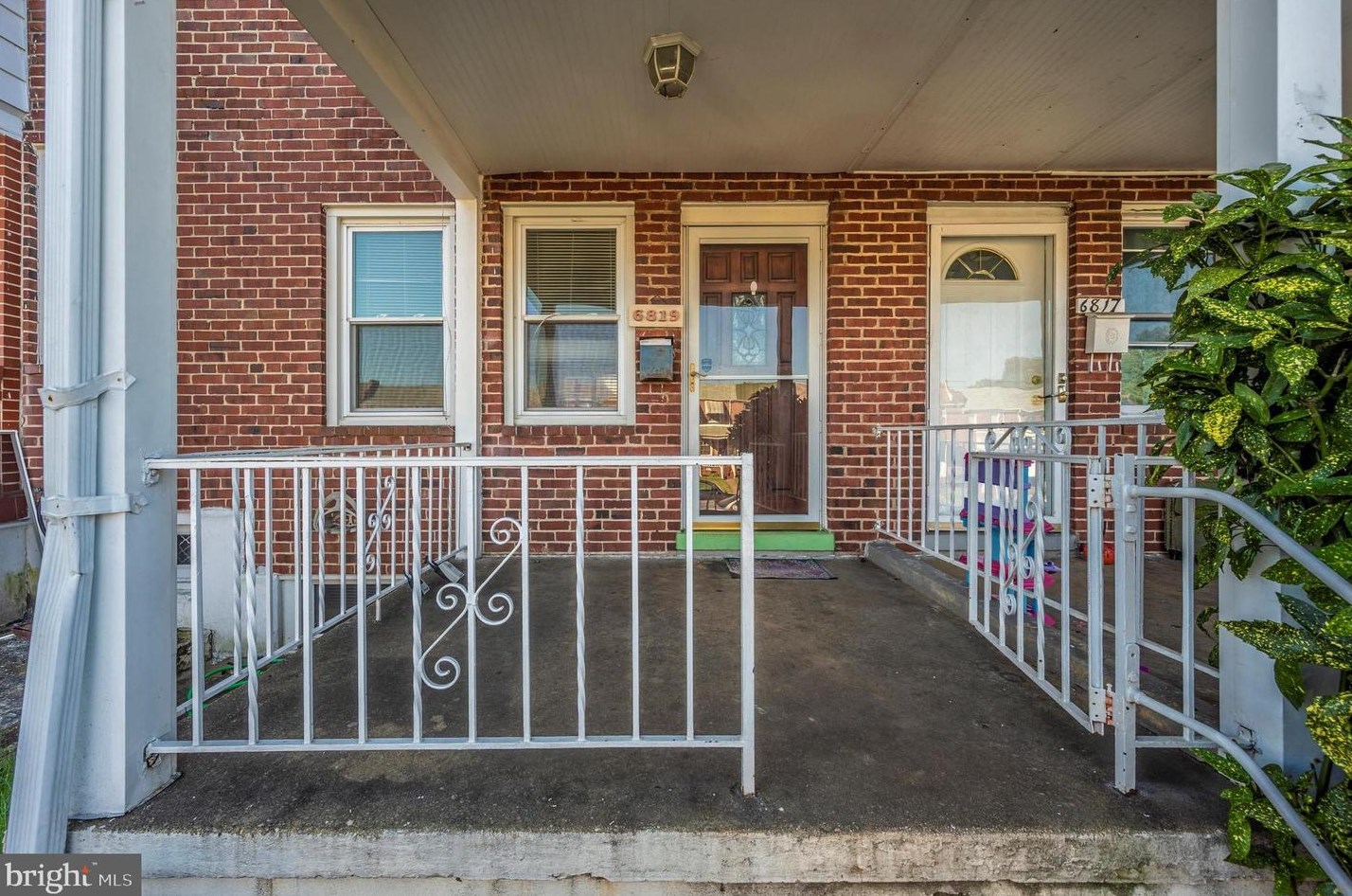 6819 Conley St, Baltimore, MD 21224-1833