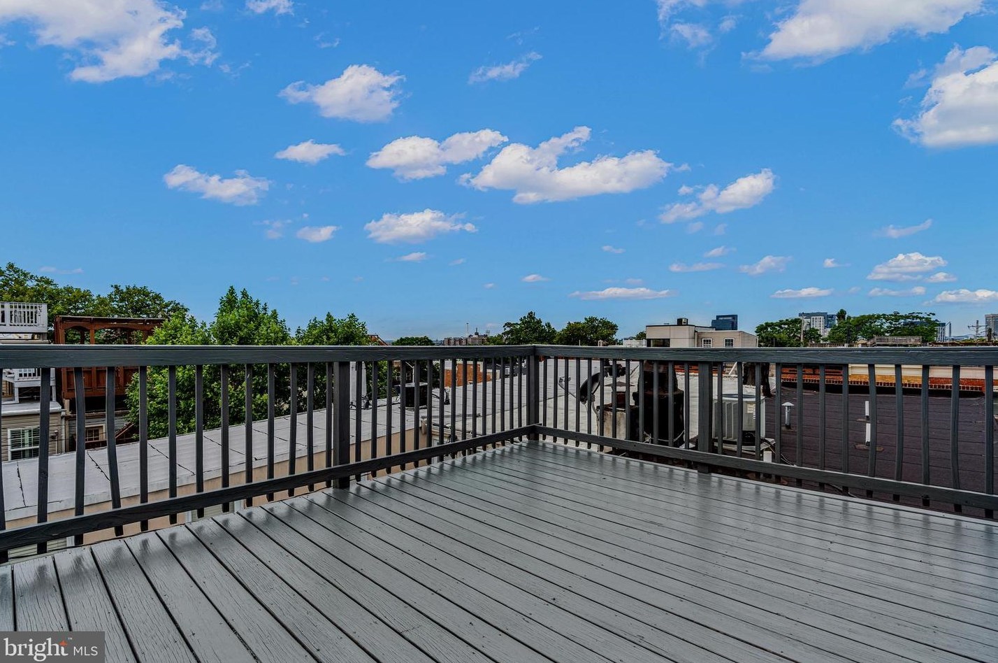 515 Montford Ave, Baltimore MD  21205-2522 exterior