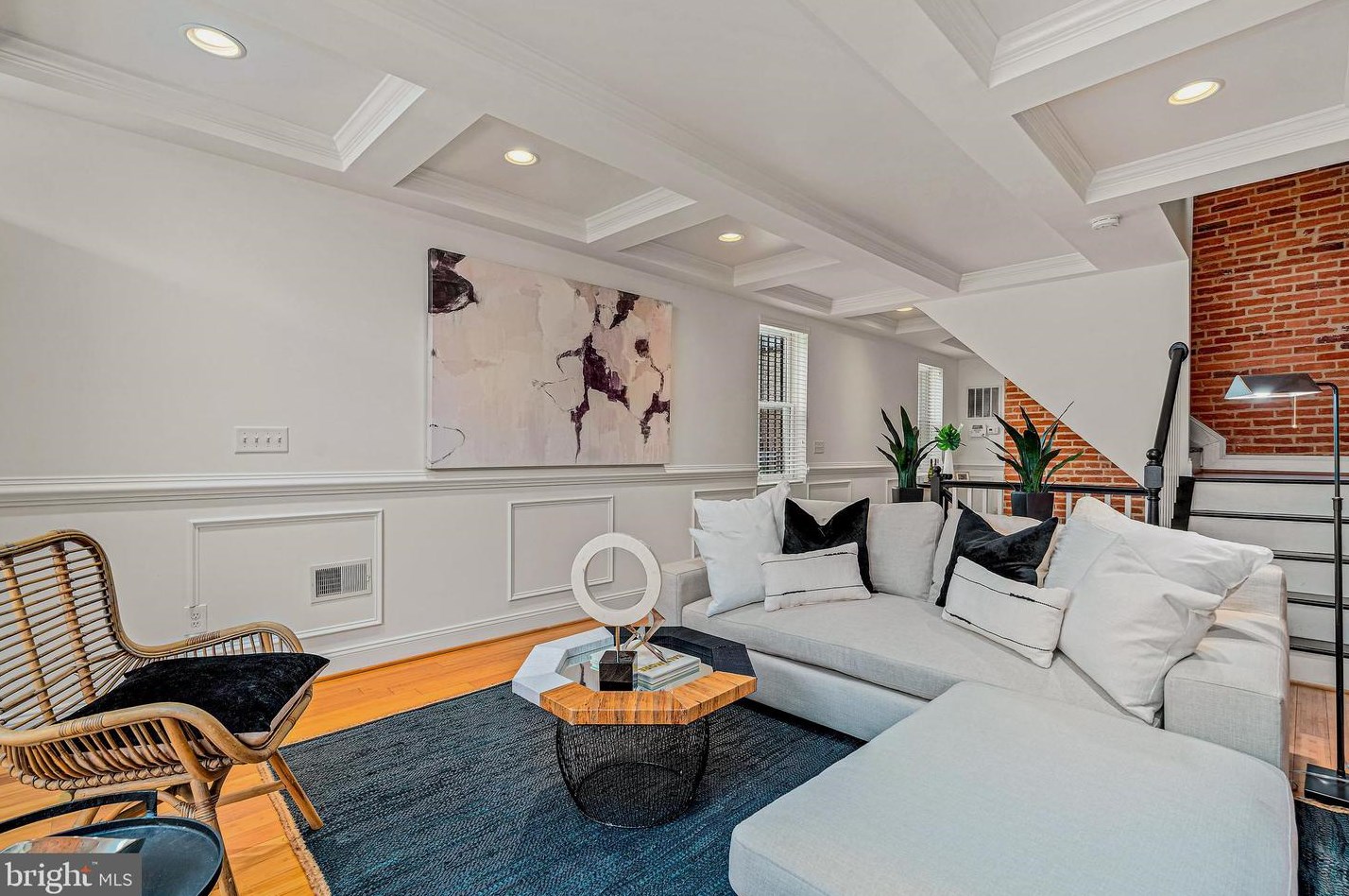 515 Montford Ave, Baltimore MD  21205-2522 exterior