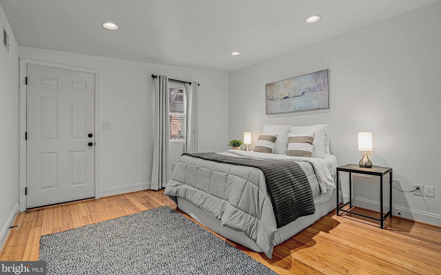 515 Montford Ave, Baltimore MD  21205-2522 exterior