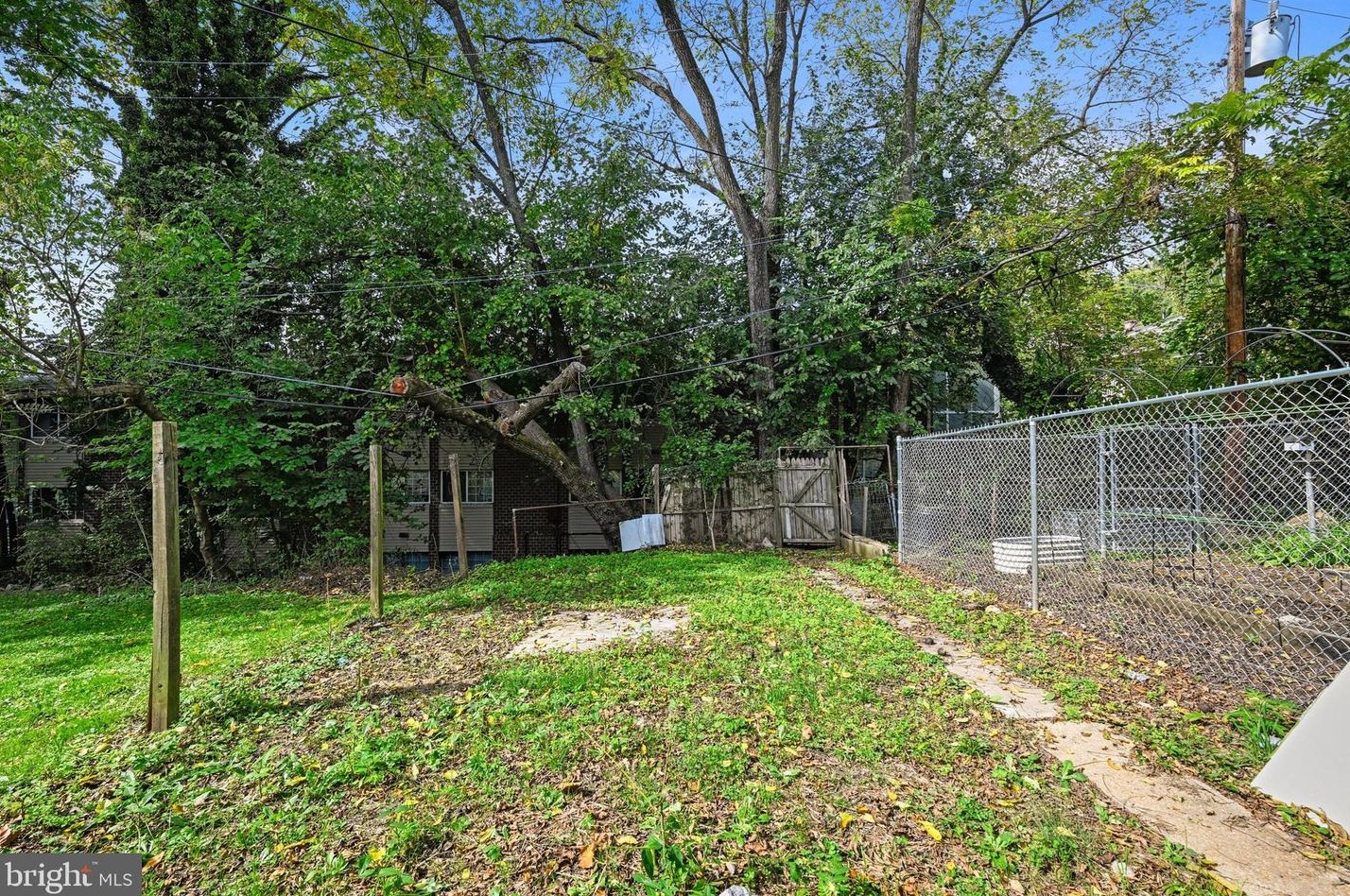 430 Rosecroft Ter, Baltimore MD  21229-4136 exterior