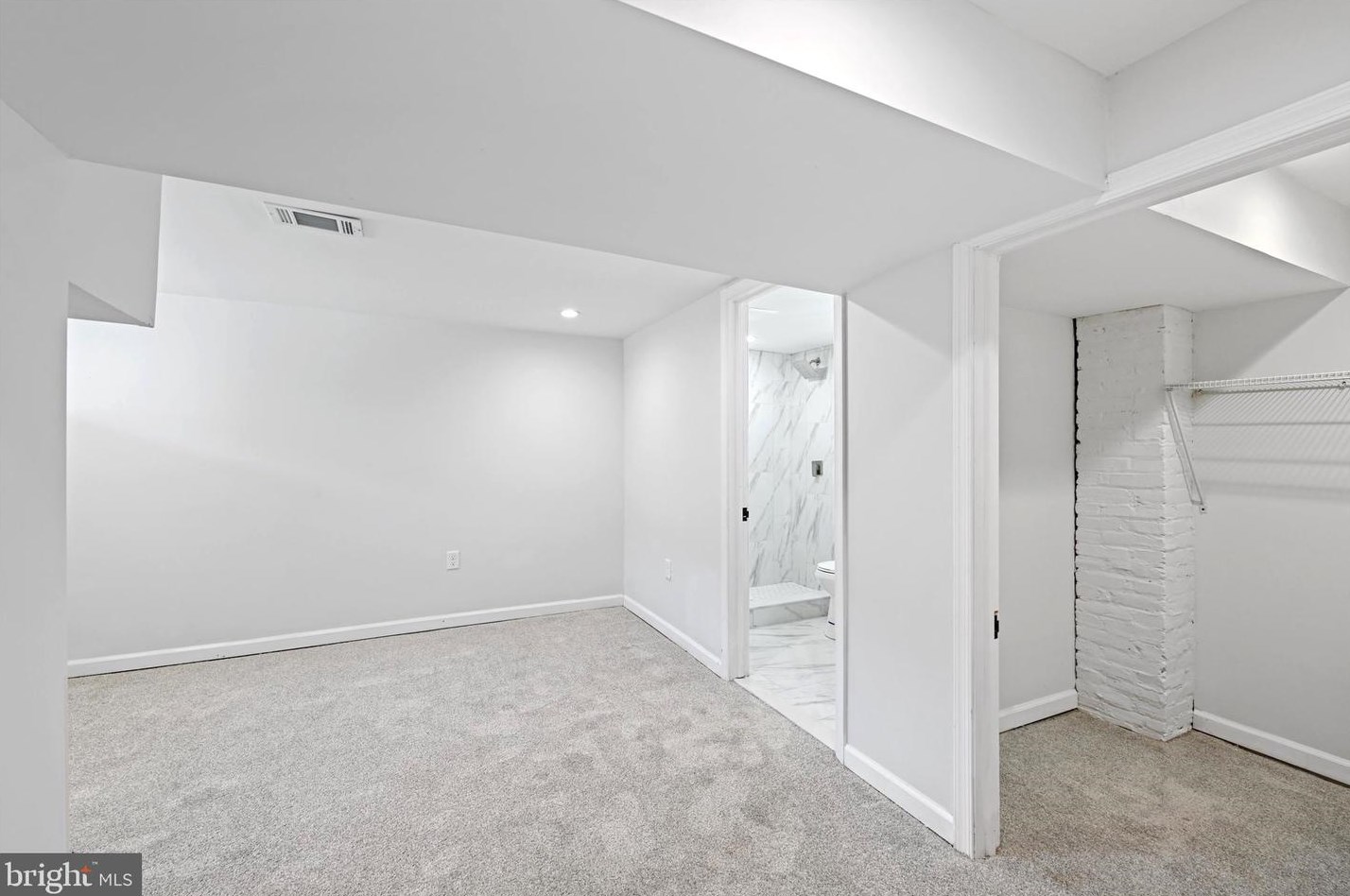 430 Rosecroft Ter, Baltimore MD  21229-4136 exterior