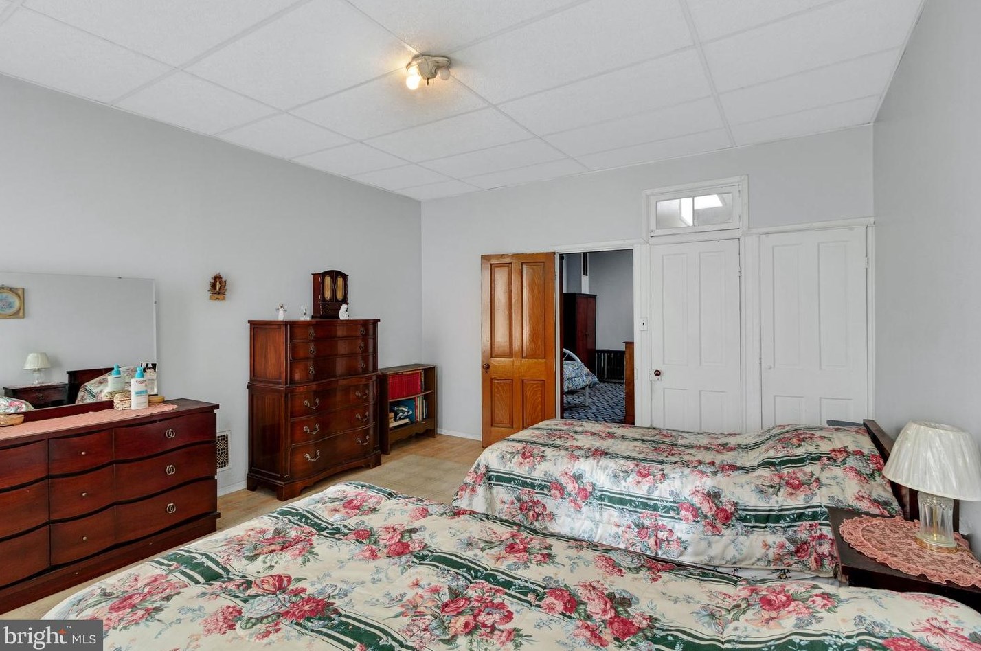 22 Highland Ave, Baltimore MD  21224-1408 exterior