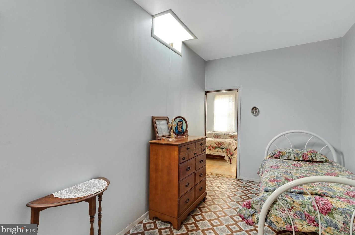 22 Highland Ave, Baltimore MD  21224-1408 exterior