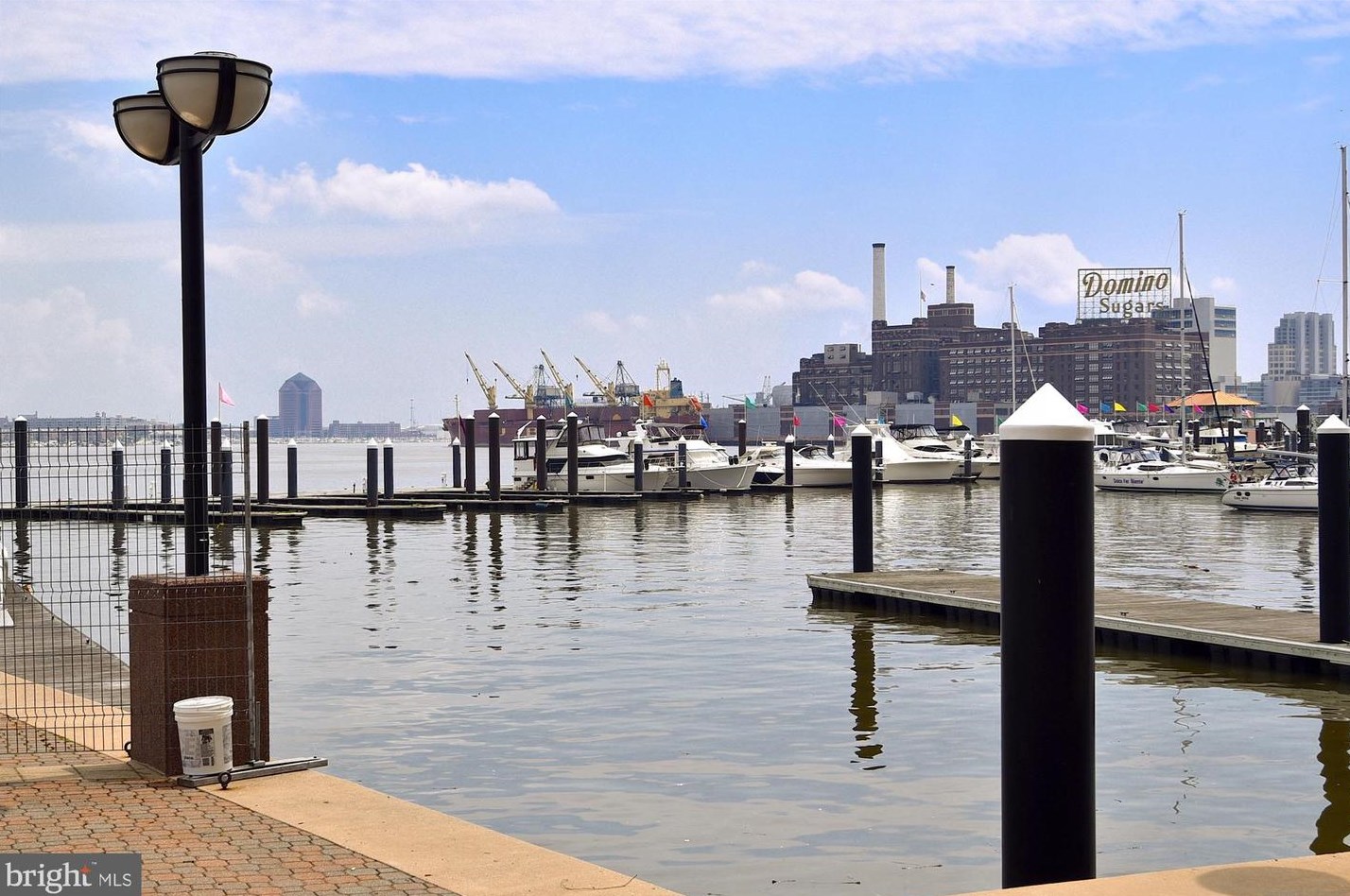 23 Pierside Dr, Baltimore MD  21230-5463 exterior