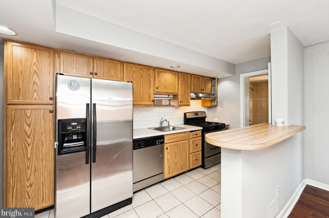 3709 Bayonne Ave, Baltimore MD 21206-2836 exterior