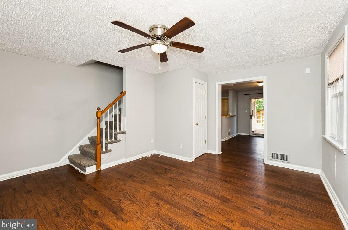 3709 Bayonne Ave, Baltimore MD 21206-2836 exterior