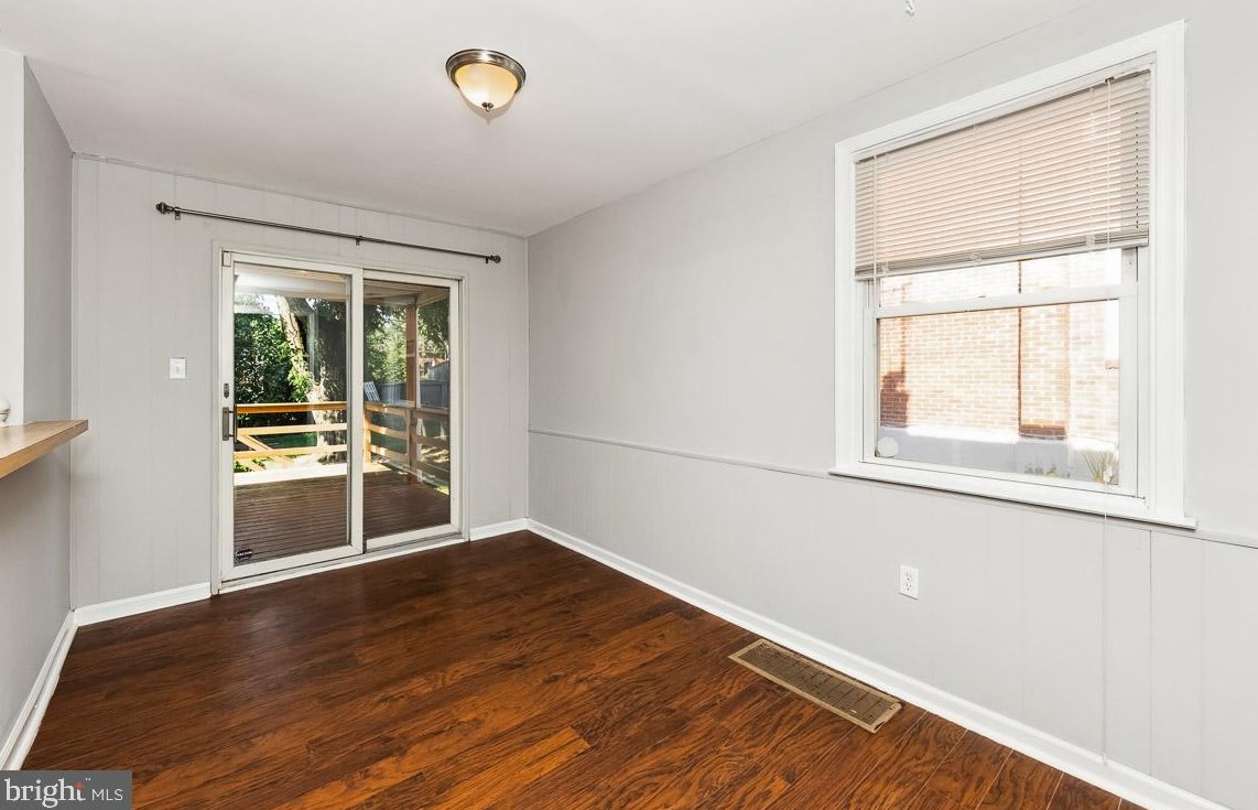 3709 Bayonne Ave, Baltimore MD 21206-2836 exterior