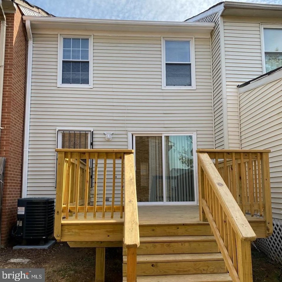 1216 Valley St, Baltimore MD  21202-5650 exterior