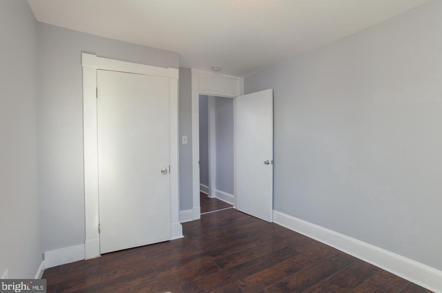 423 Cambria St, Baltimore MD  21225-1834 exterior
