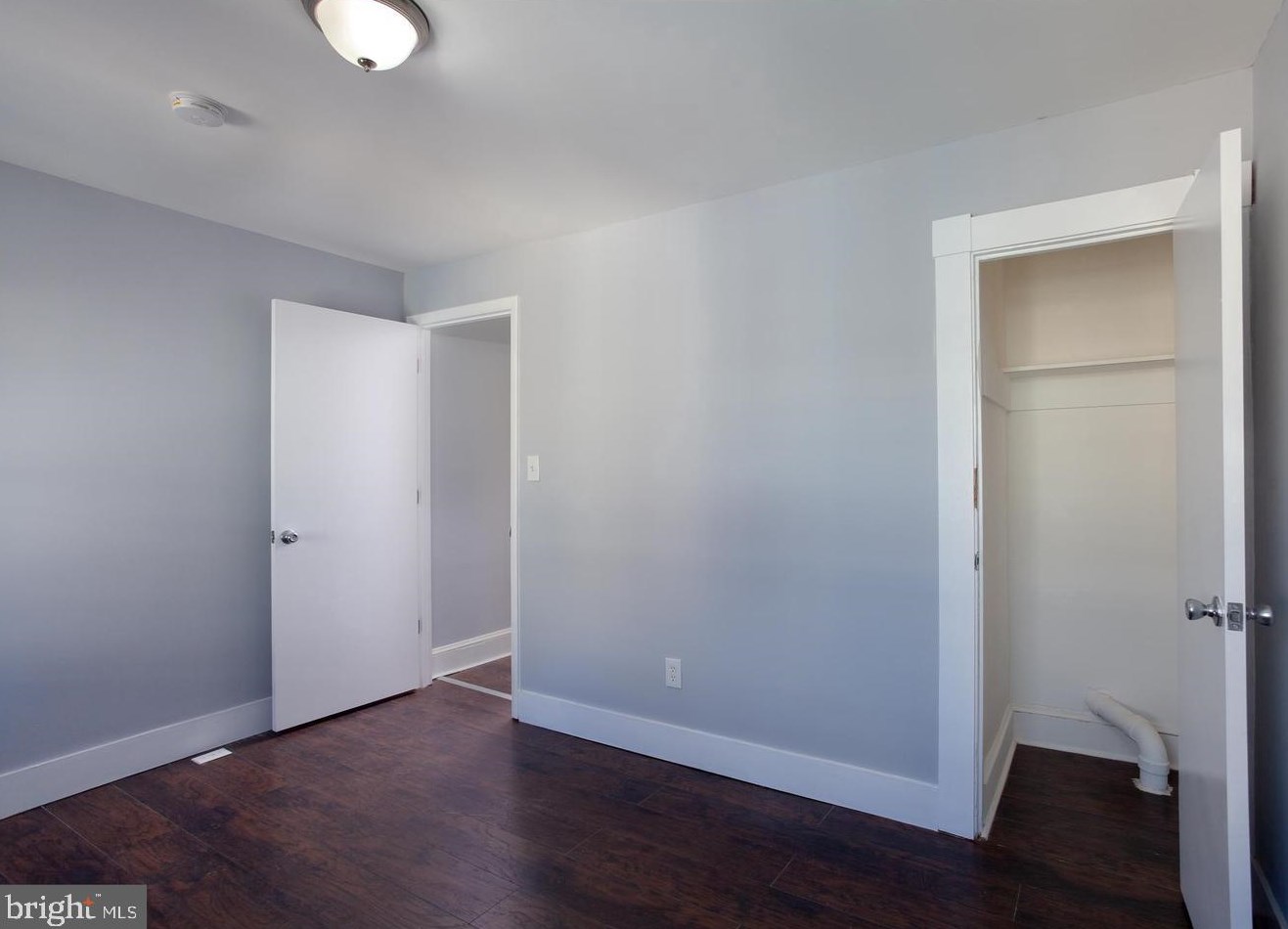 423 Cambria St, Baltimore MD  21225-1834 exterior