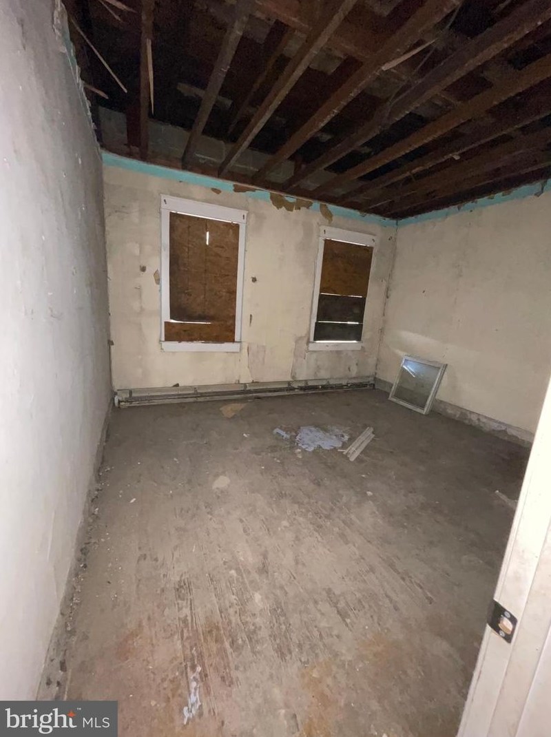 3826 6th St, Baltimore MD  21225-2104 exterior