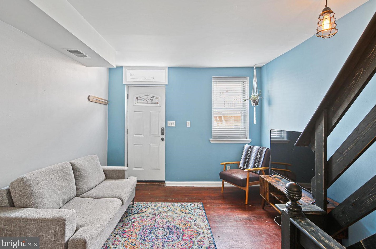 1227 Durst St, Baltimore, MD 21230-4303