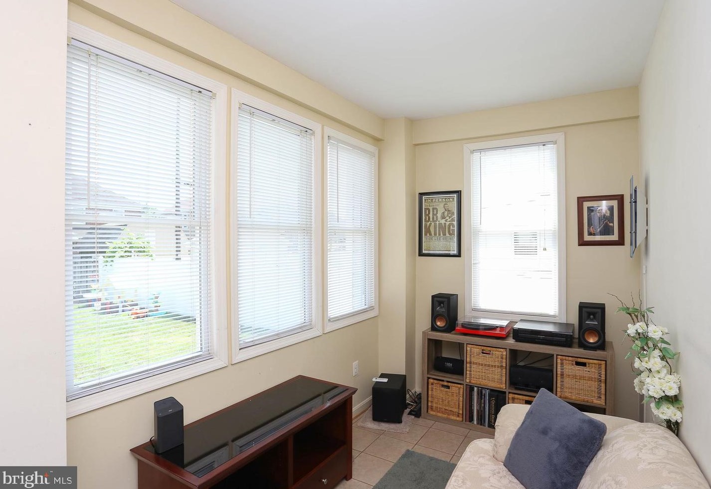 6721 Youngstown Ave, Baltimore MD  21222-1026 exterior