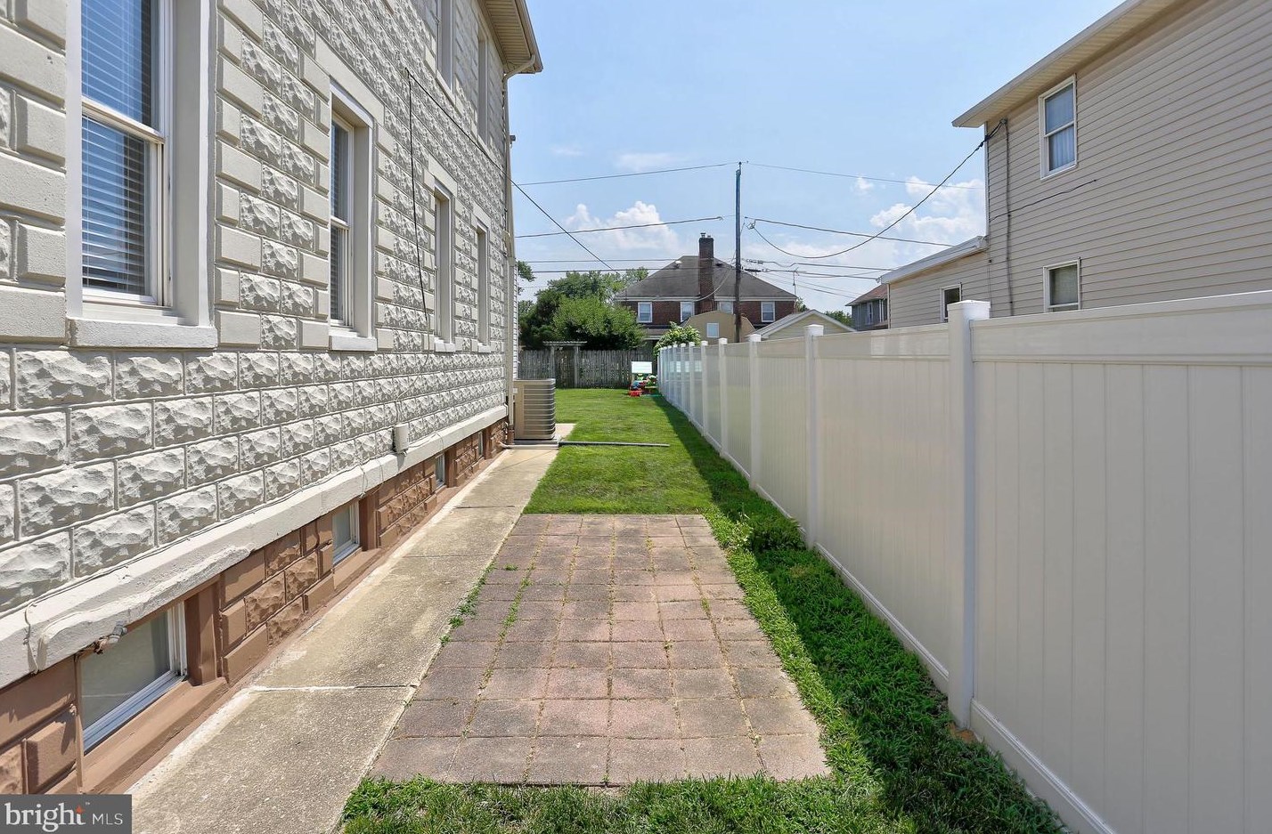 6721 Youngstown Ave, Baltimore MD  21222-1026 exterior