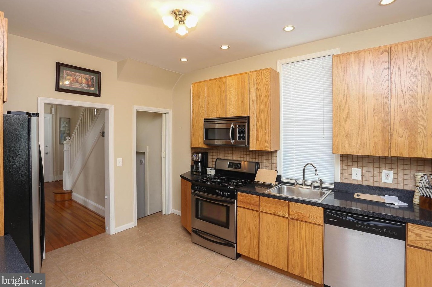 6721 Youngstown Ave, Baltimore MD  21222-1026 exterior