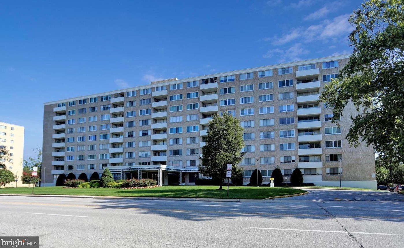 7111 Park Heights Ave, Baltimore, MD 21215-1653