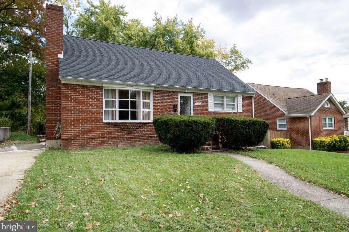 7709 Windy Rdg, Baltimore MD  21236-4412 exterior