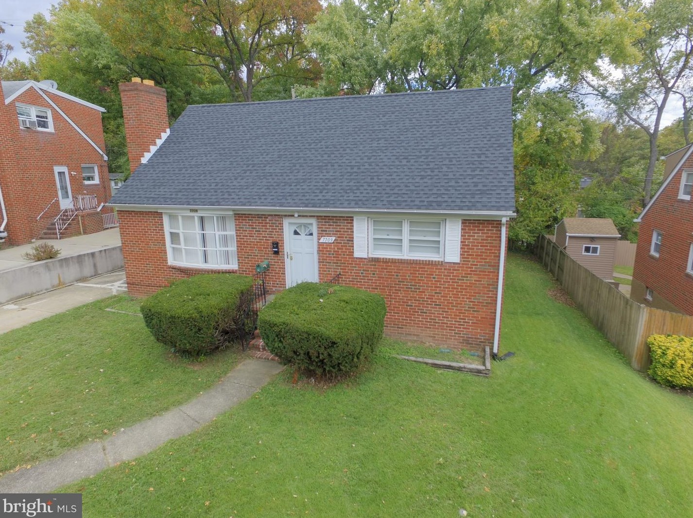 7709 Windy Rdg, Baltimore MD  21236-4412 exterior